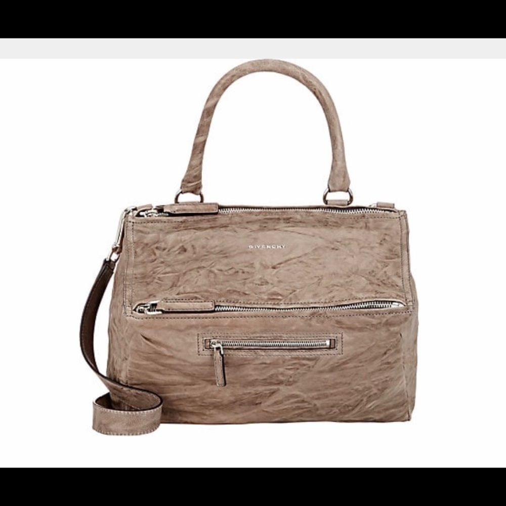 SOLD🌸NWT Givenchy Pandora Pepe Medium Leather Bag